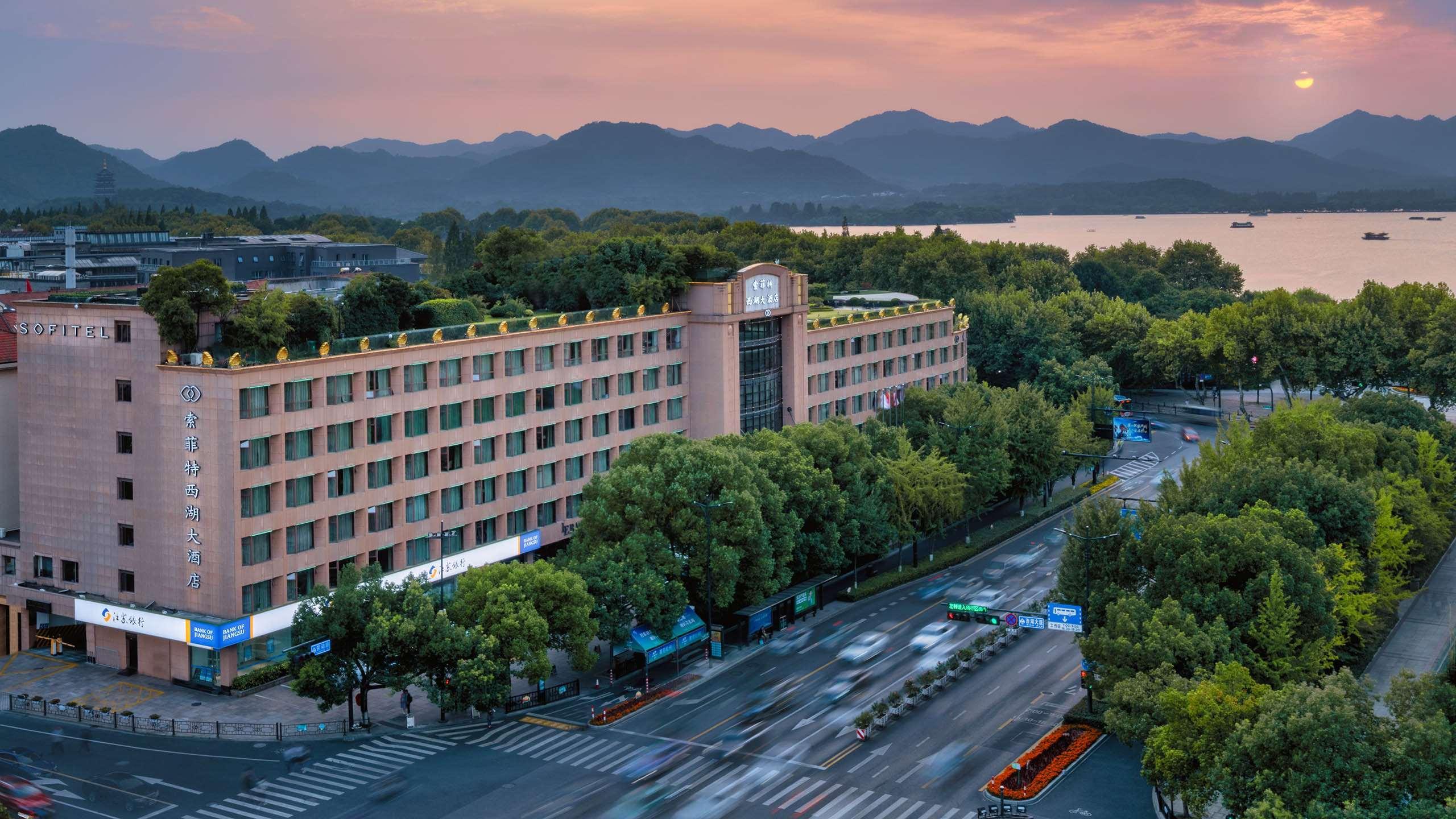 Sofitel Hangzhou Westlake - Few Steps To West Lake, With Panoramic Lake View Terrace Eksteriør billede
