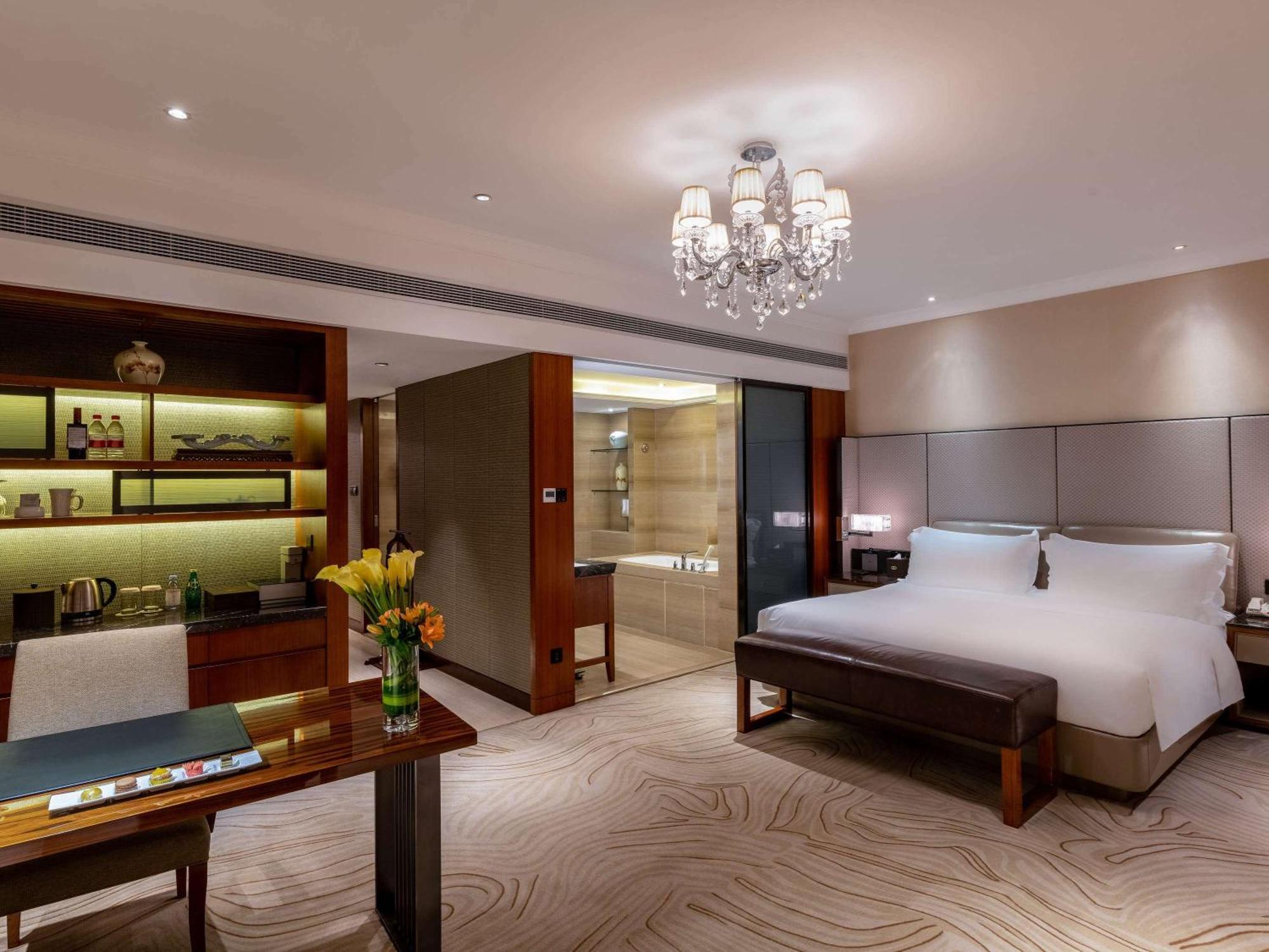 Sofitel Hangzhou Westlake - Few Steps To West Lake, With Panoramic Lake View Terrace Eksteriør billede